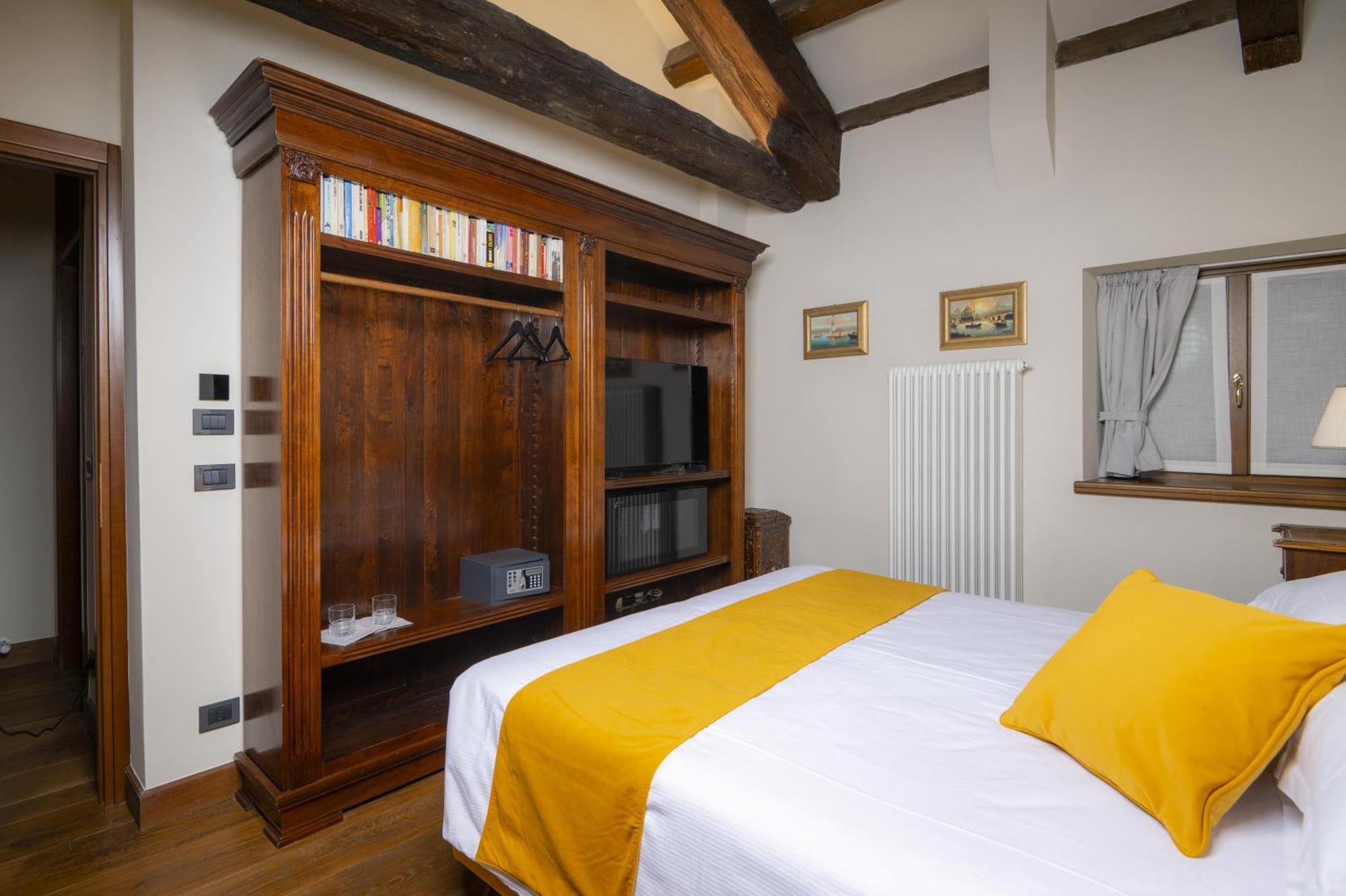 1448 Antica Dimora Al Merlo Bianco ชิวีดาเล เดล ฟรีอูลี ภายนอก รูปภาพ